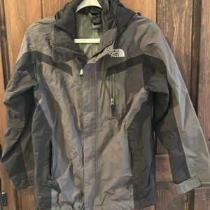 Kids North Face black/gray outer shell jacket Size Large 14/16